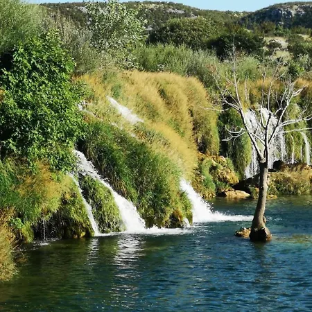 别墅 In Croatia Near Adriatic Coast *